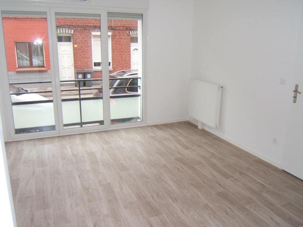 F2 AVEC PARKING EN RESIDENCE A LOUER - MAIRIE LOMME - 38.5 m2 - 573�&euro; charges comprises par mois
