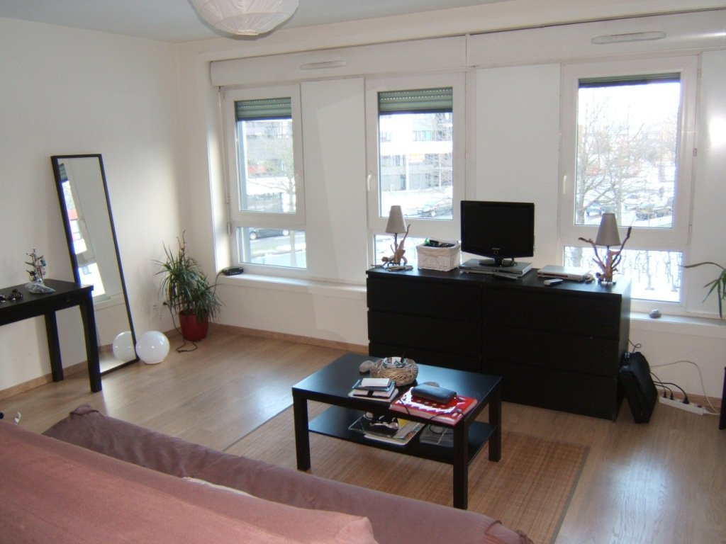 STUDIO AVEC PARKING A LOUER - CENTRE ROUBAIX - 34 m2 - 512�&euro; charges comprises par mois