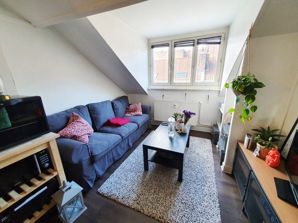 F2 A LOUER - LILLE - 27.5 m2 - 643 &euro; charges comprises par mois