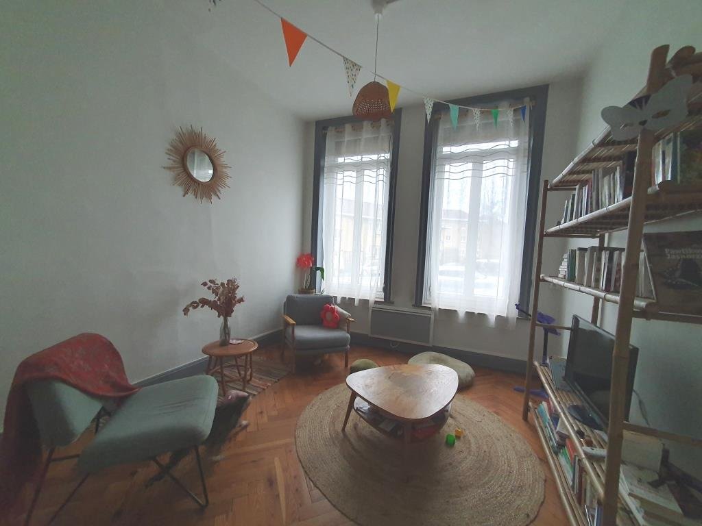 MAISON A LOUER - LILLE WAZEMMES - 101.5 m2 - 1 095 &euro; charges comprises par mois