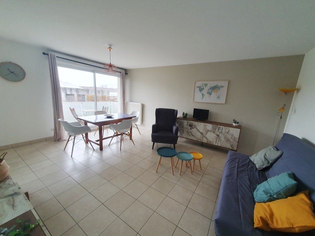 F3 MEUBLE AVEC PARKING ET BALCONS A LOUER - LA MADELEINE LIMITE MARCQ EN BAROEUL - 63 m2 - 1 095 &euro; charges comprises par mois