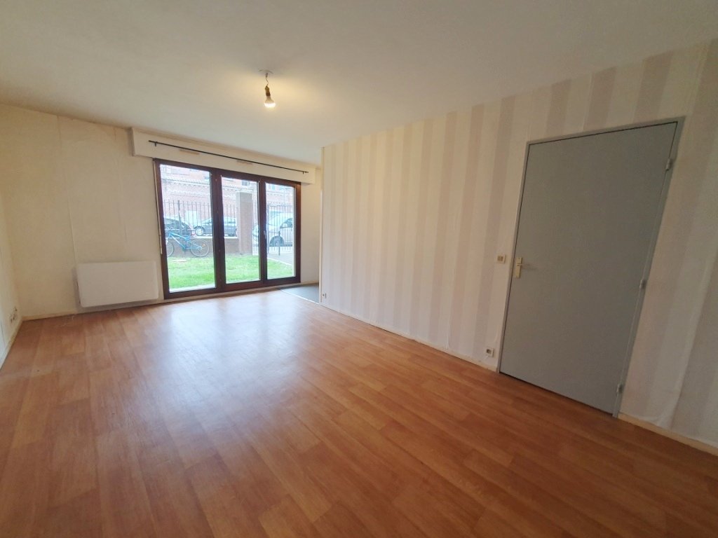 STUDIO EN RESIDENCE AVEC TERRASSE A LOUER - LILLE VAUBAN - 31 m2 - 549€ charges comprises par mois