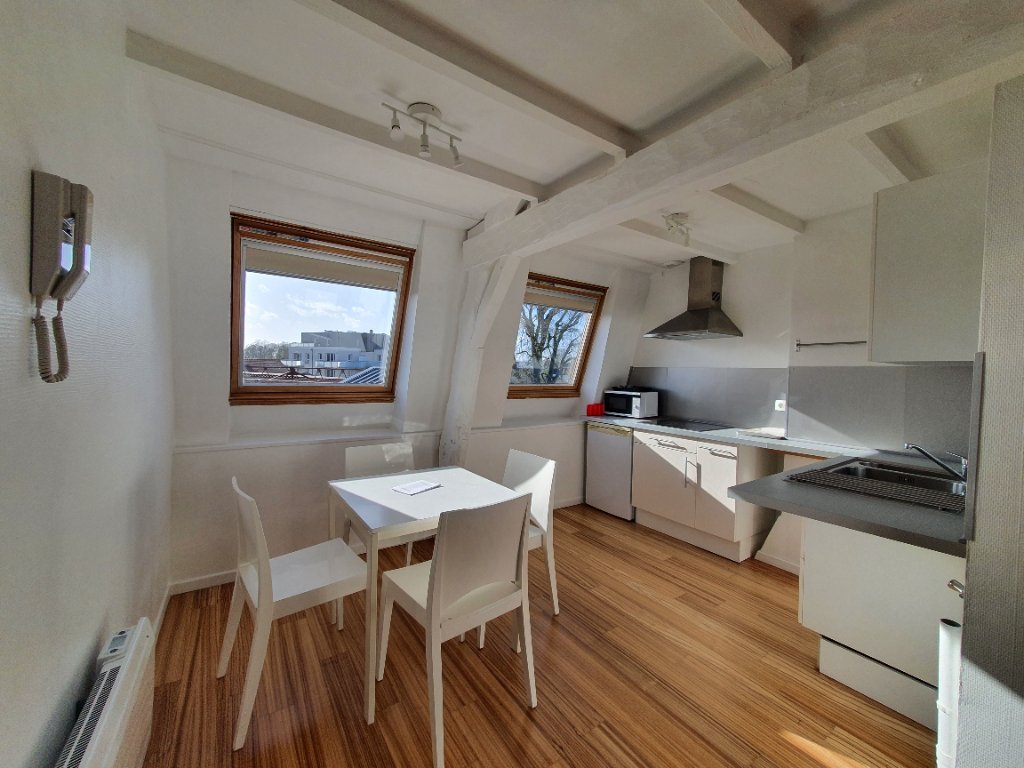 T3 meubl en duplex avec parking A LOUER - LOOS - 56 m2 - 785€ charges comprises par mois