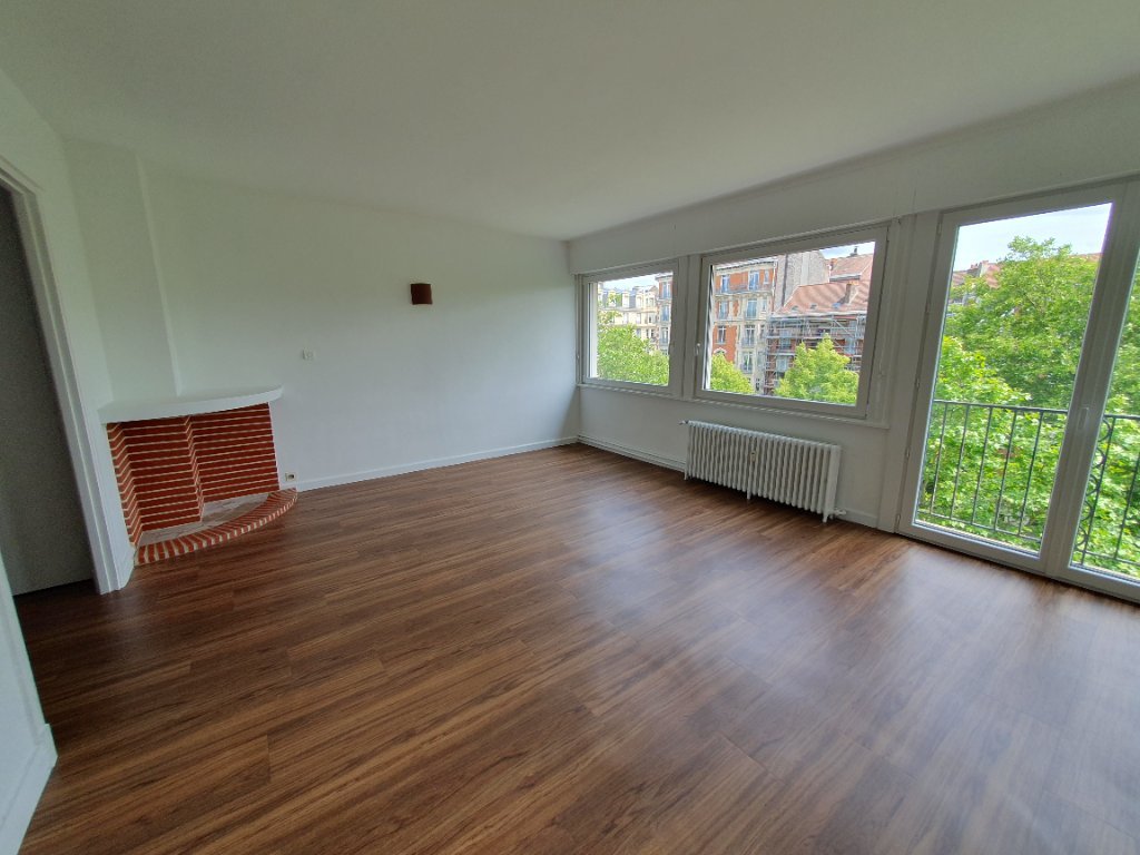 APPARTEMENT T2 A LOUER - LA MADELEINE SAINT MAUR - 58.5 m2 - 889€ charges comprises par mois