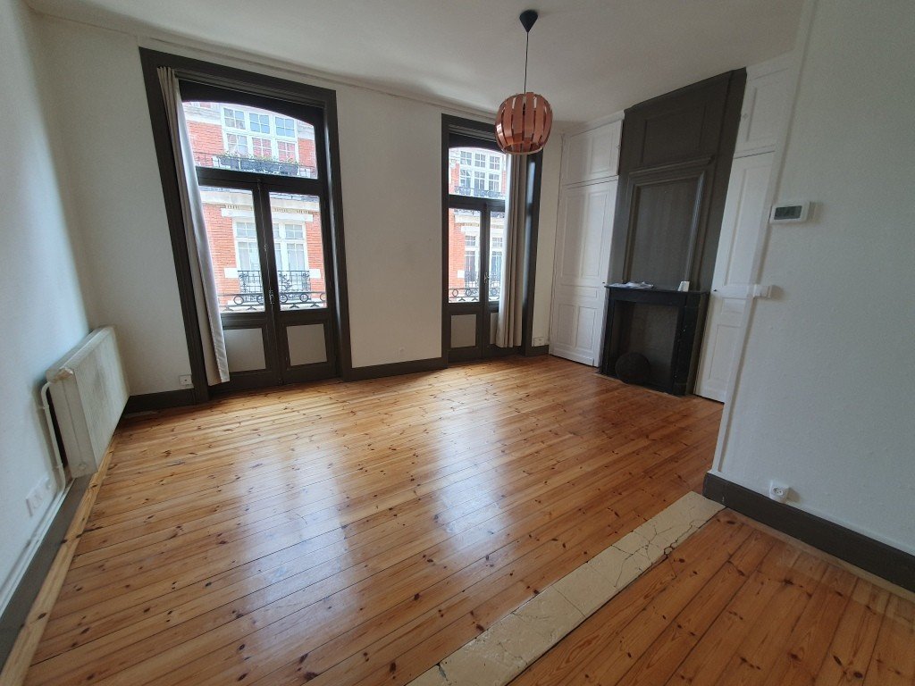 APPARTEMENT T2 A LOUER - LILLE PLEIN CENTRE - 56 m2 - 864€ charges comprises par mois