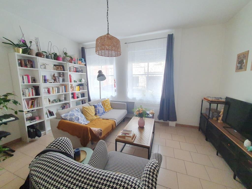 T2 en RDC avec cour et cave A LOUER - LAMBERSART Canteleu - 54 m2 - 786€ charges comprises par mois