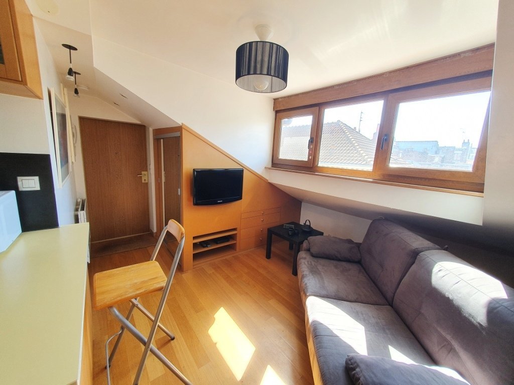 STUDIO A LOUER - LILLE GAMBETTA - 16 m2 - 517€ charges comprises par mois