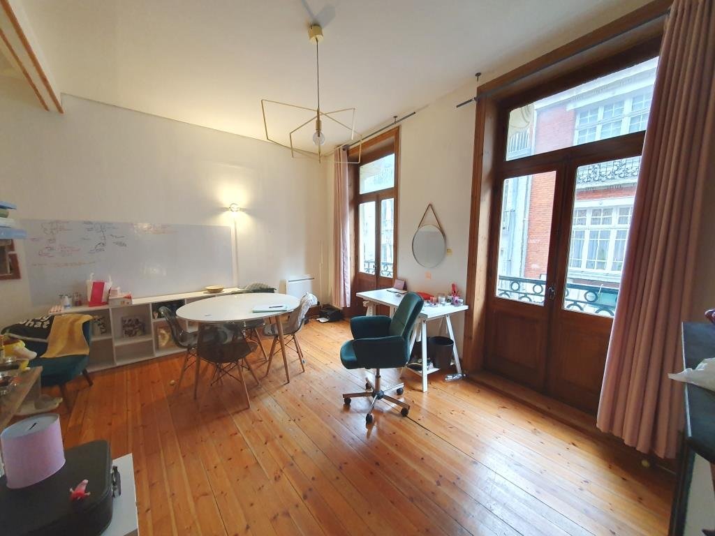 F2 BIS AVEC CACHET A VENDRE - LILLE - 56 m2 - 202000€