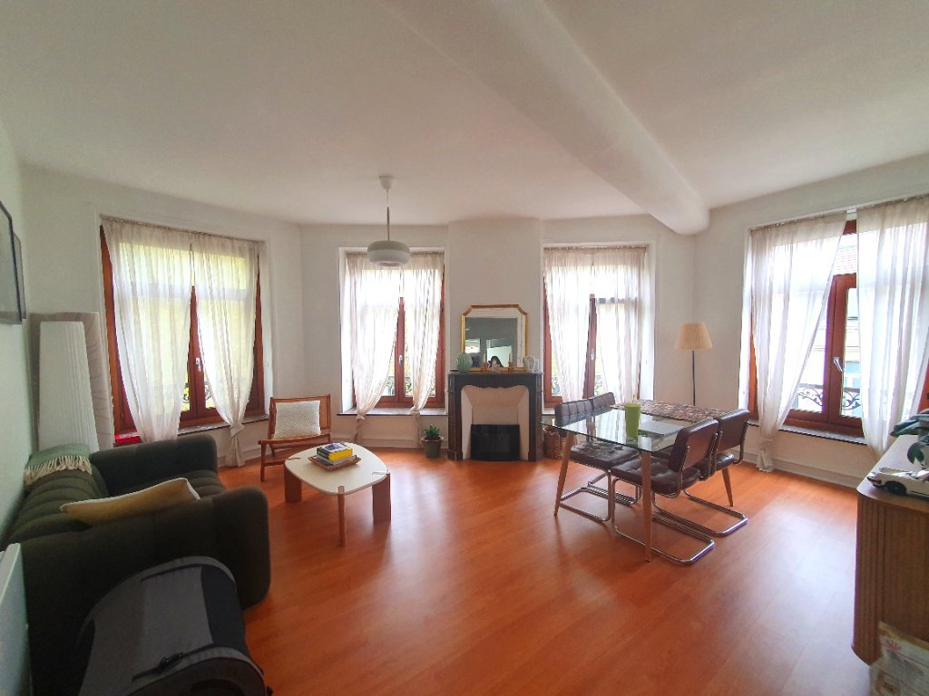 APPARTEMENT T2 A LOUER - LILLE CENTRE - 46.5 m2 - 799 € charges comprises par mois