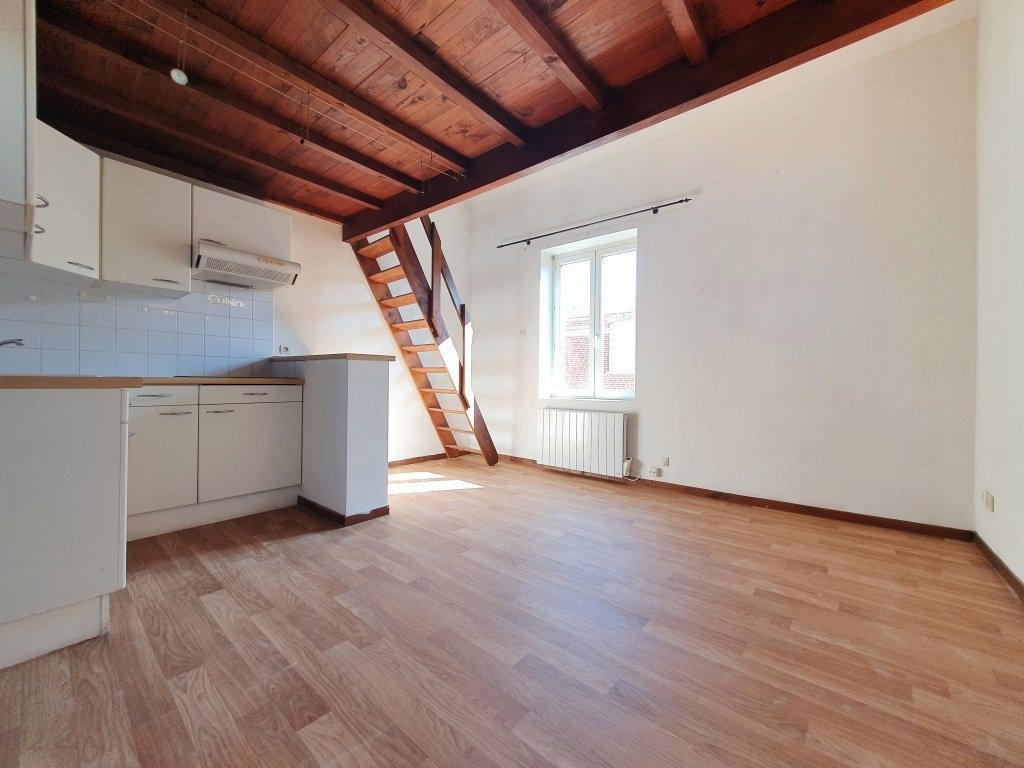 STUDIO MEZZANINE A LOUER - LILLE CORMONTAIGNE - 30 m2 - 575€ charges comprises par mois