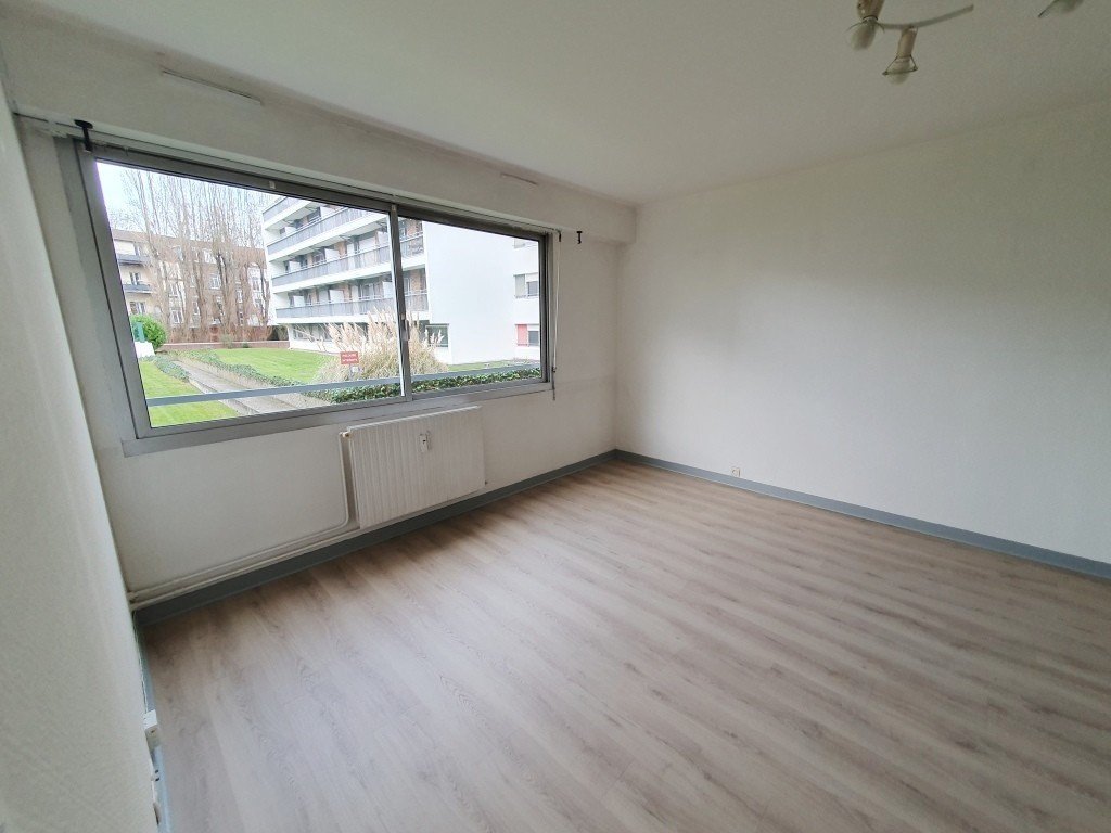 APPARTEMENT T1 A LOUER - LILLE VAUBAN - 32.5 m2 - 747�&euro; charges comprises par mois