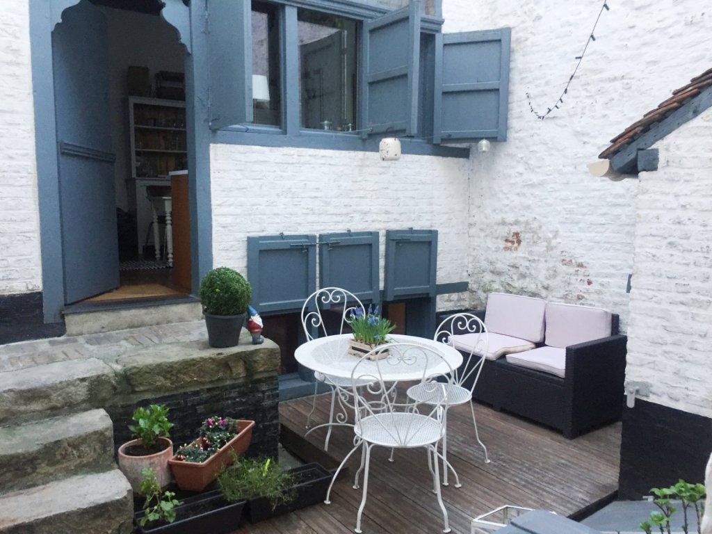 MAISON TRIPLEX AVEC COUR A LOUER - VIEUX-LILLE - 42.5 m2 - 839�&euro; charges comprises par mois