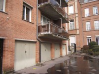 GARAGE EN BOX FERME SECURISE A LOUER - LILLE CENTRE - VAUBAN - RUE PATOU - 115 &euro; charges comprises par mois