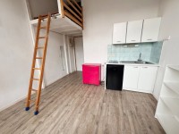 STUDIO MEZZANINE A LOUER - VIEUX LILLE - 16.5 m2 - 474 &euro; charges comprises par mois