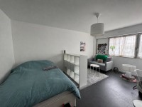 F1 AVEC CAVE EN RESIDENCE SECURISEE A LOUER - LILLE VAUBAN - 26.5 m2 - 614 € charges comprises par mois