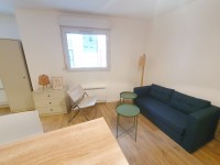 F1 BIS MEUBLE A LOUER - VIEUX-LILLE - ENTRE RUE ROYALE & AV PEUBLE BELGE - 38.5 m2 - 749 € charges comprises par mois