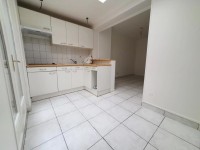 F2 A LOUER - PORT DE LILLE - 30.5 m2 - 603 € charges comprises par mois