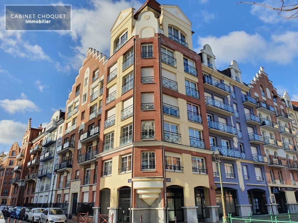 STUDIO A LOUER - VIEUX LILLE - 29 m2 - 649 € charges comprises par mois