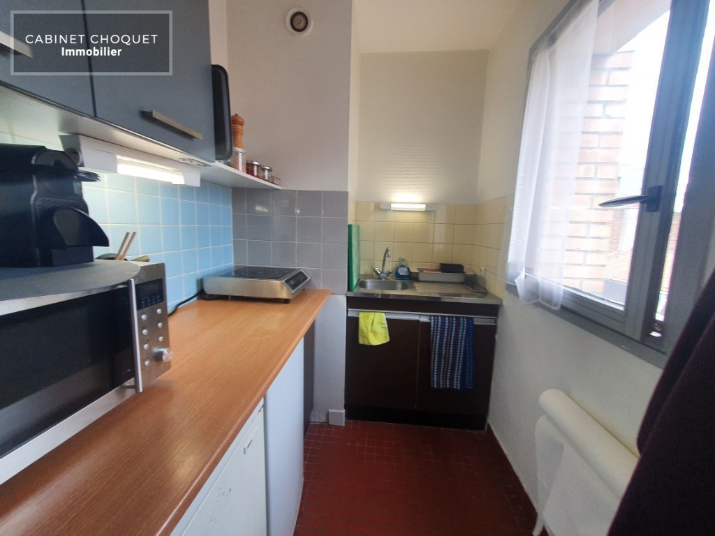 LILLE - VAUBAN - LA CATHO - METRO CORMONTAIGNE - ENTRE RUE COLBERT & RUE AUBER  - F1 AVEC PARKING & CAVE - Disponible à partir du 30 avril