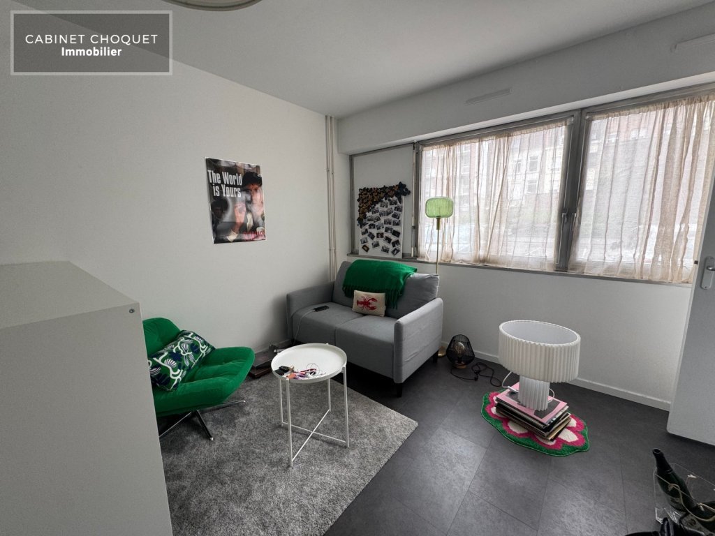 VAUBAN - LA CATHO - PROX. RUE NATIONALE - PROX. METRO GAMBETTA - COMMERCES - STATION V LILLE - Disponible à partir du 04 juin