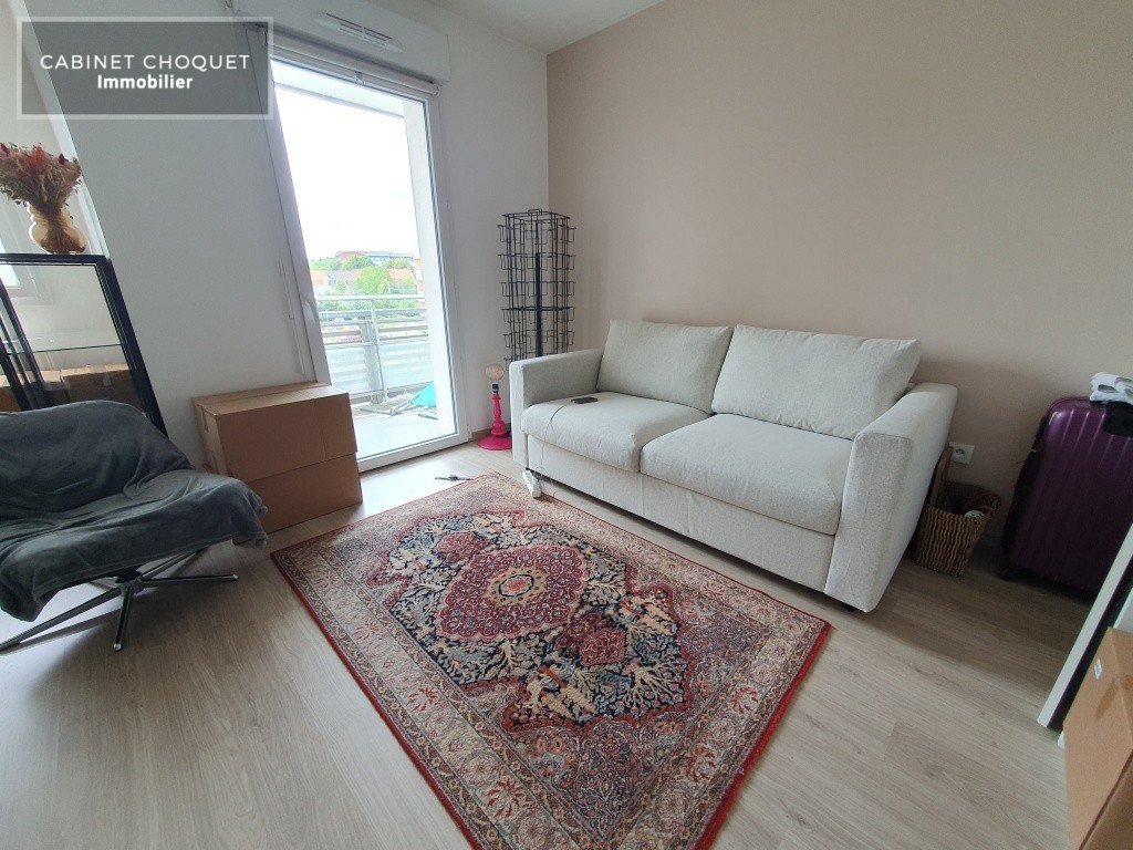 F1 AVEC BALCON ET PARKING A LOUER - ST ANDRE LEZ LILLE LAMBERSART - LA MADELEINE - 31.5 m2 - 612 &euro; charges comprises par mois