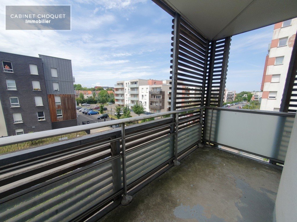 F1 AVEC BALCON ET PARKING A LOUER - ST ANDRE LEZ LILLE LAMBERSART - LA MADELEINE - 31.5 m2 - 612 &euro; charges comprises par mois