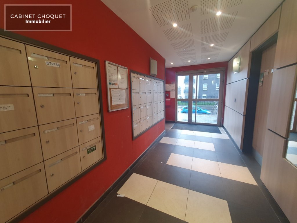 F1 AVEC BALCON ET PARKING A LOUER - ST ANDRE LEZ LILLE LAMBERSART - LA MADELEINE - 31.5 m2 - 612 &euro; charges comprises par mois