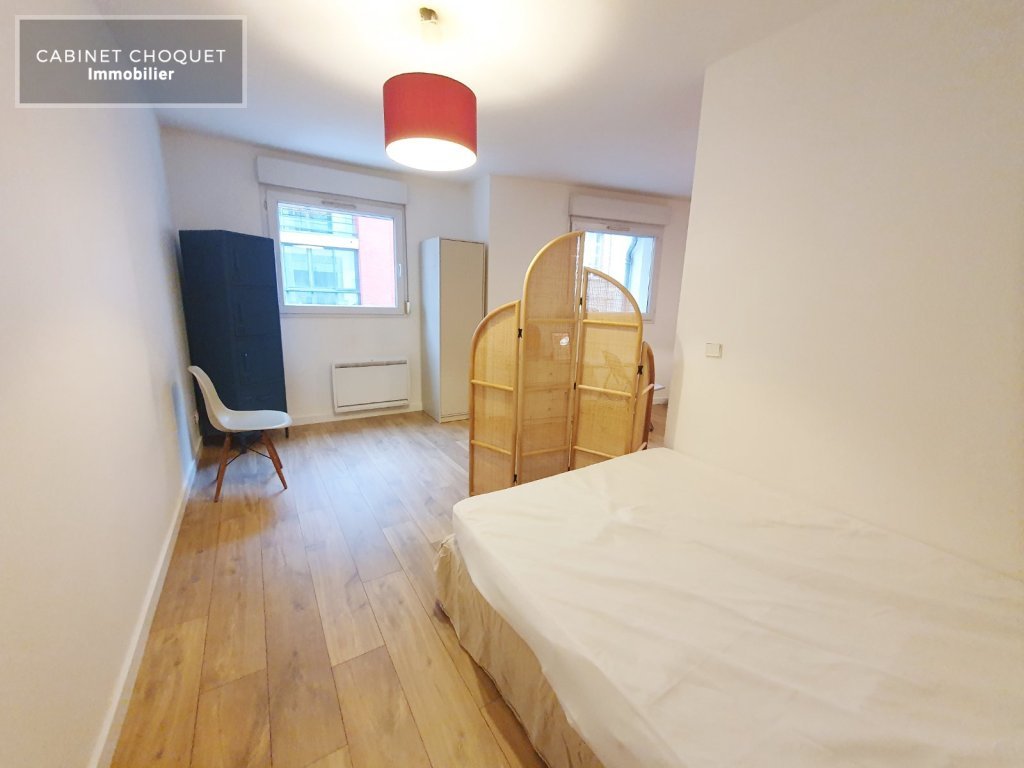 VIEUX-LILLE - ENTRE RUE ROYALE & RUE SAINT ANDRE - PROX. PLACE DU CONCERT - FACILITE GRANDS AXES - COMMERCES - Disponible de suite