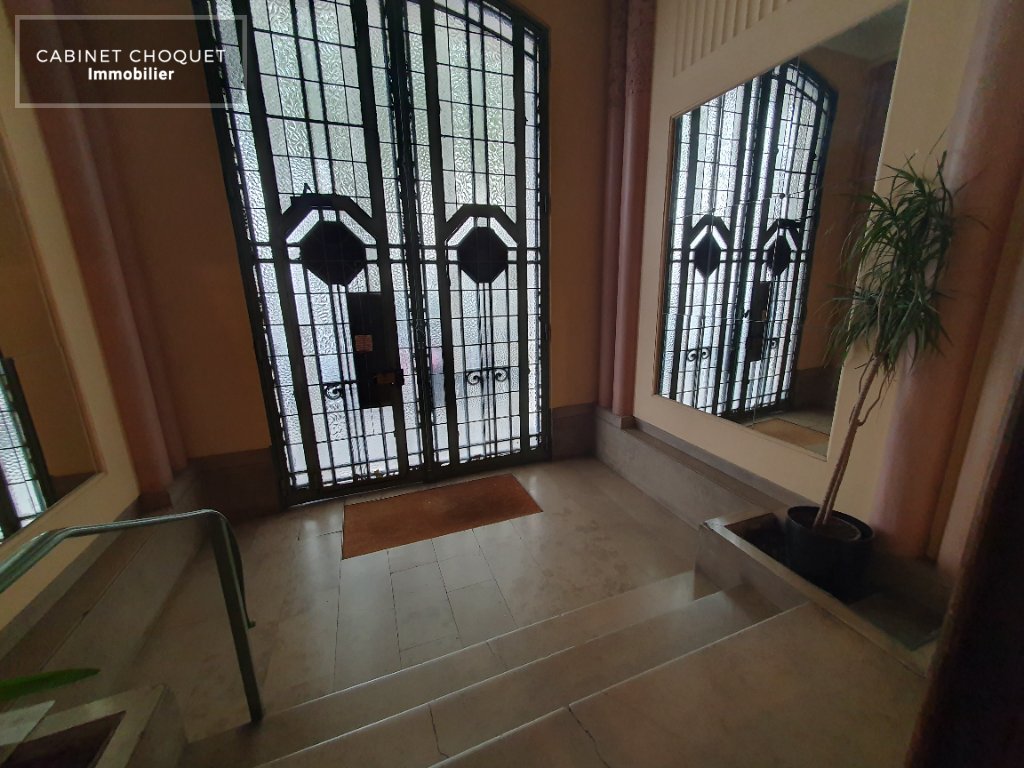 APPARTEMENT T2 A LOUER - LA MADELEINE SAINT MAUR - 31 m2 - 618�&euro; charges comprises par mois