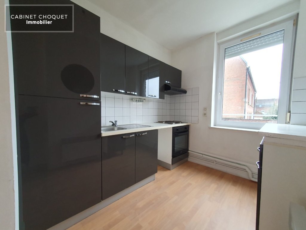 LAMBERSART - CANTELEU - PROX AV DE DUNKERQUE - ENTRE METROS LOMME LAMBERSART ET CANTELEU - FACILITES GRANDS AXES - F2 - Disponible de suite