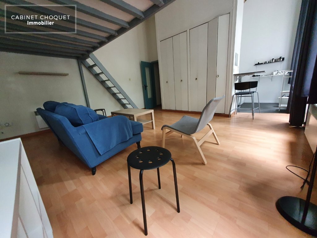 LILLE - CENTRE - LIMITE VIEUX LILLE - PROX QUAI DU WAULT & ESPLANADE - STUDIO DUPLEX AVEC PARKING & CAVE - Disponible � partir du 19 mars