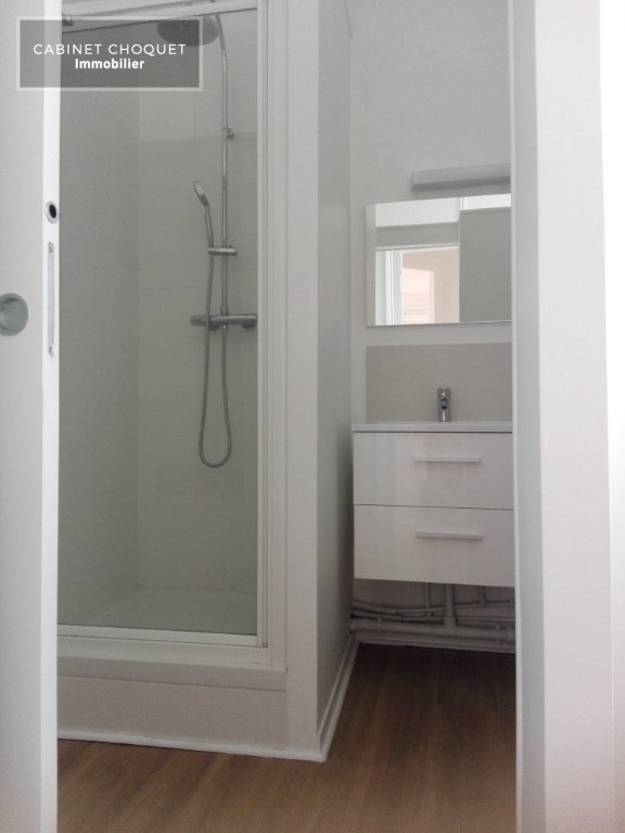 APPARTEMENT T2 A LOUER - LILLE CENTRE - 46.5 m2 - 799€ charges comprises par mois