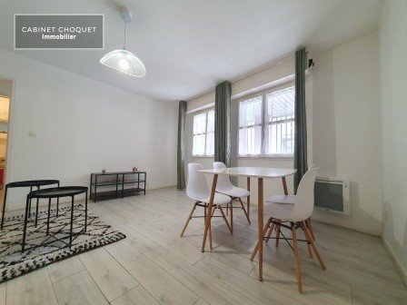 LILLE - PROX RUES GAMBETTA & SOLFERINO  - COMMERCES - METROS GAMBETTA & REPUBLIQUE - F2  MEUBLE - Disponible à partir du 20 mai