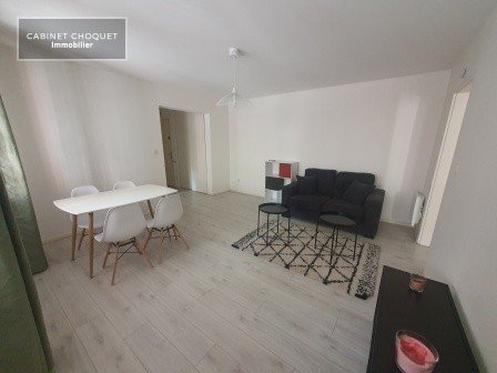 LILLE - PROX RUES GAMBETTA & SOLFERINO  - COMMERCES - METROS GAMBETTA & REPUBLIQUE - F2  MEUBLE - Disponible à partir du 20 mai
