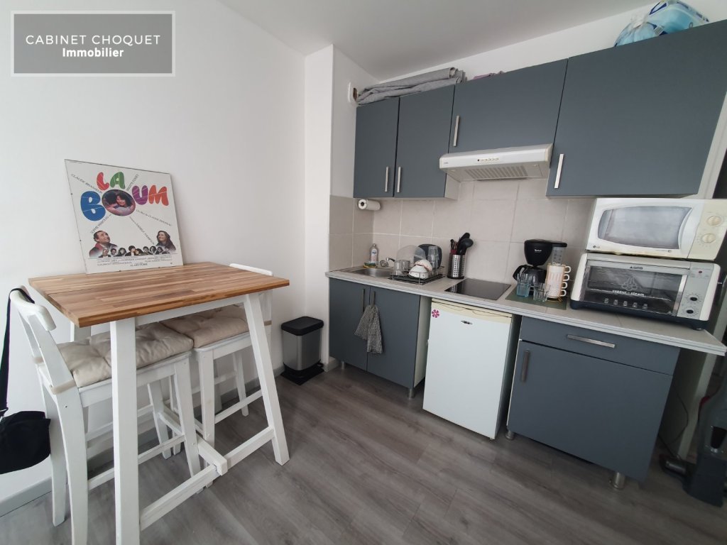 LILLE - LIMITE HELLEMMES - PROX METRO MARBRERIE & RUE PIERRE LEGRAND - COMMERCES - F2 - Disponible à partir du 22 juin