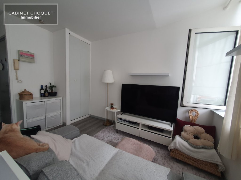 LILLE - LIMITE HELLEMMES - PROX METRO MARBRERIE & RUE PIERRE LEGRAND - COMMERCES - F2 - Disponible à partir du 22 juin