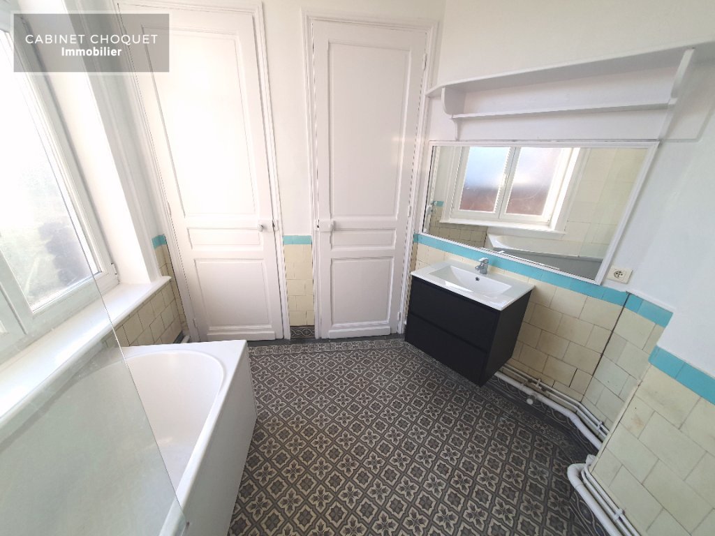APPARTEMENT T2 A LOUER - LILLE LISIERE CENTRE - 54.5 m2 - 694€ charges comprises par mois