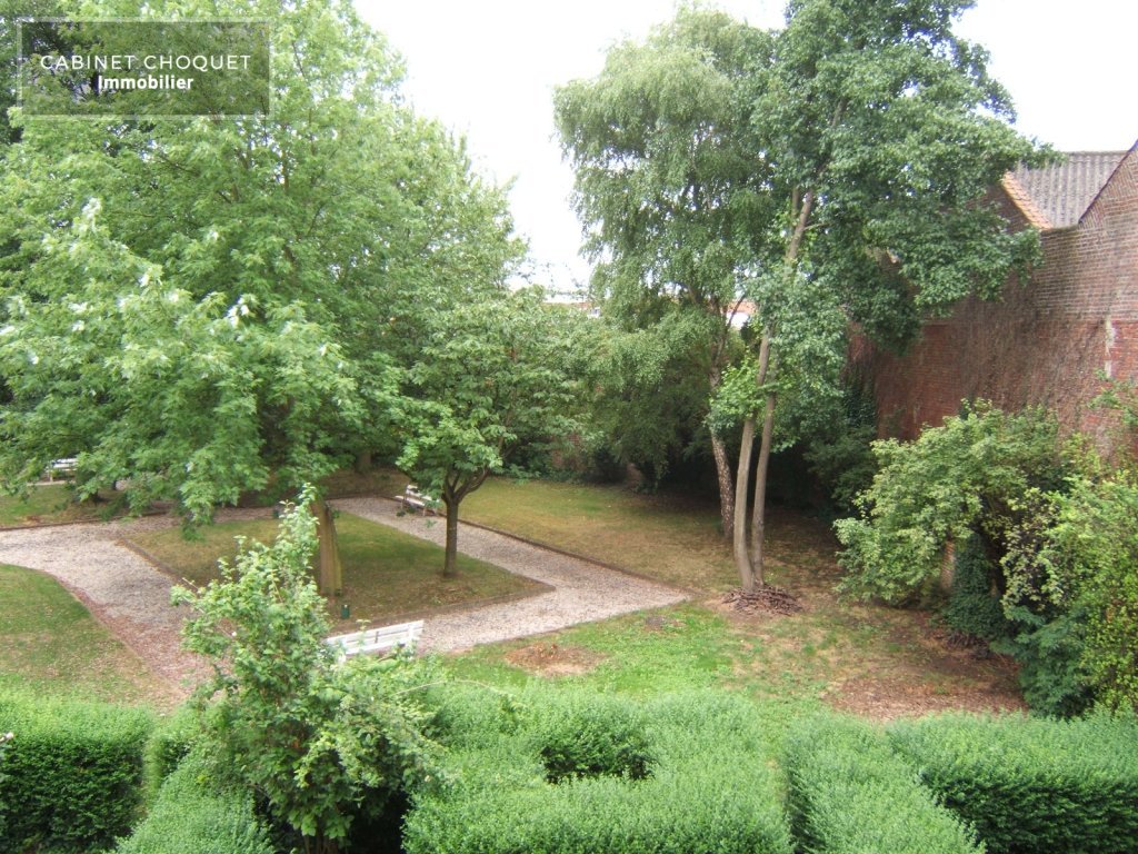 LILLE - LISIERE CENTRE - PARC JB LEBAS & GARE ST SAUVEUR - PROX RUE DE CAMBRAI - F2 LUMINEUX AVEC PARKING & CAVE - Disponible � partir du 28 f�vrier