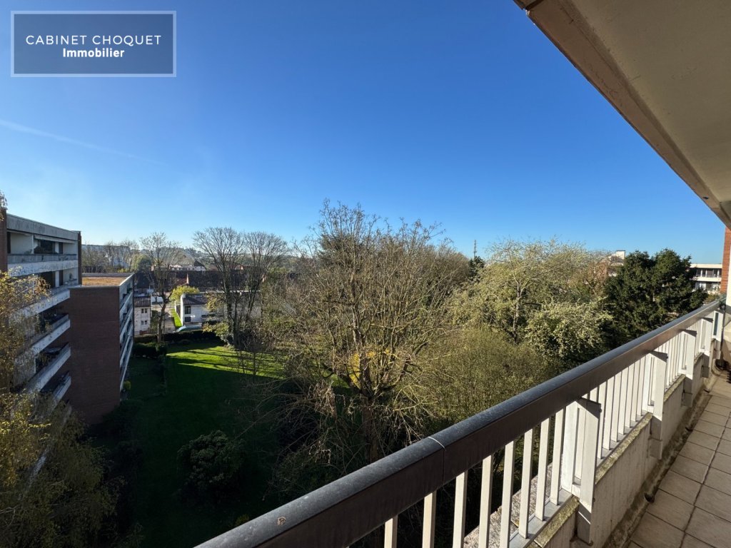 LOOS - LIMITE LILLE - PROX CHR - FACILITES GRANDS AXES - COMMERCES - F2 MEUBLE AVEC GRAND BALCON & PARKING - Disponible de suite