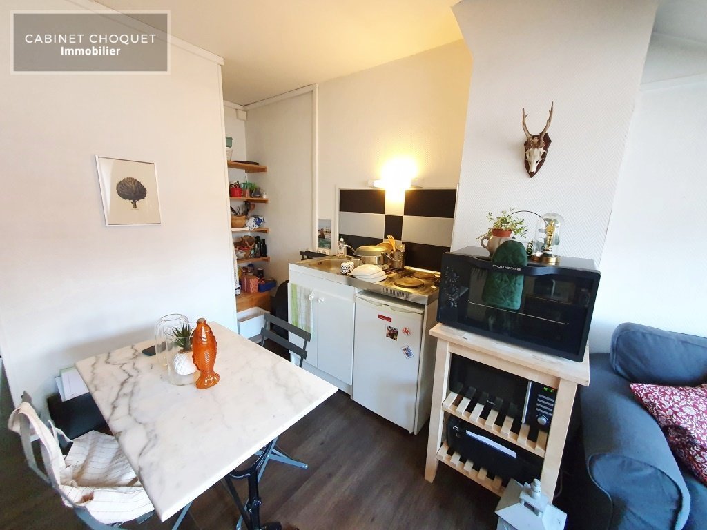 LILLE - GAMBETTA - PROX THEATRE SEBASTOPOL - ENTRE METROS REPUBLIQUE & GAMBETTA -  PETIT F2 TRAVERSANT - Disponible à partir du 24 mai