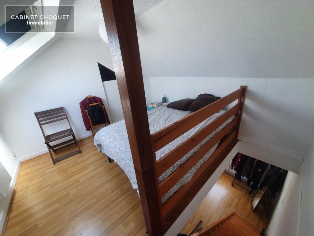 LILLE - SAINT MICHEL - LISIERE CENTRE - COMMERCES - PROX RUE SOLFERINO & PLACE PHILIPPE LEBON - F2 DUPLEX - Disponible de suite