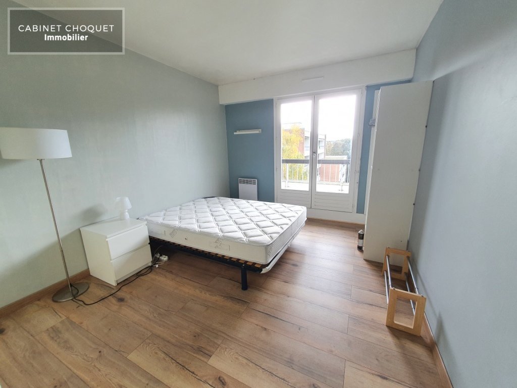 LOOS - LIMITE LILLE - PROX CHR - FACILITES GRANDS AXES - COMMERCES - F2 MEUBLE AVEC GRAND BALCON & PARKING - Disponible � partir du 26 mars