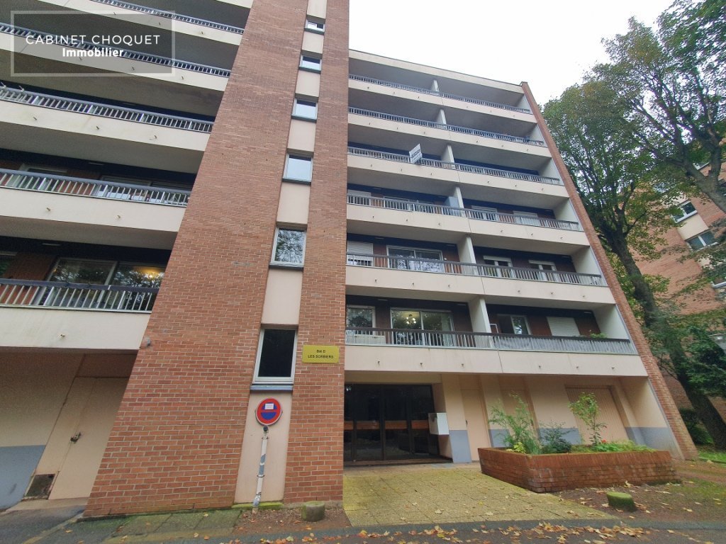 LOOS - LIMITE LILLE - PROX CHR - FACILITES GRANDS AXES - COMMERCES - F2 MEUBLE AVEC GRAND BALCON & PARKING - Disponible � partir du 26 mars