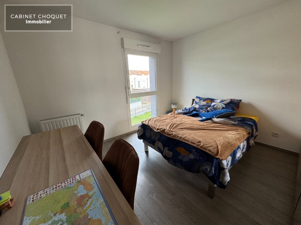 LOOS - PROX HAUBOURDIN - PROX RUE DU MAL FOCH - COMMERCES - FACILITE GRANDS AXES - F2 AVEC PARKING & BALCON - Disponible à partir du 30 juin