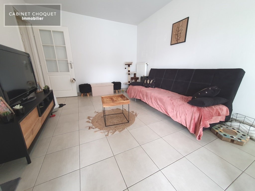 LOOS - PROX HAUBOURDIN - PROX RUE DU MAL FOCH - COMMERCES - FACILITE GRANDS AXES - F2 AVEC PARKING & BALCON - Disponible à partir du 30 juin