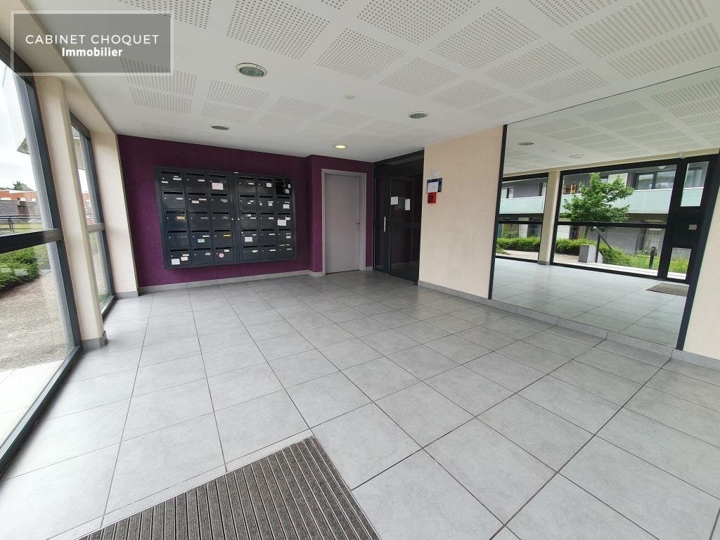LOOS - PROX HAUBOURDIN - PROX RUE DU MAL FOCH - COMMERCES - FACILITE GRANDS AXES - F2 AVEC PARKING & BALCON - Disponible à partir du 30 juin