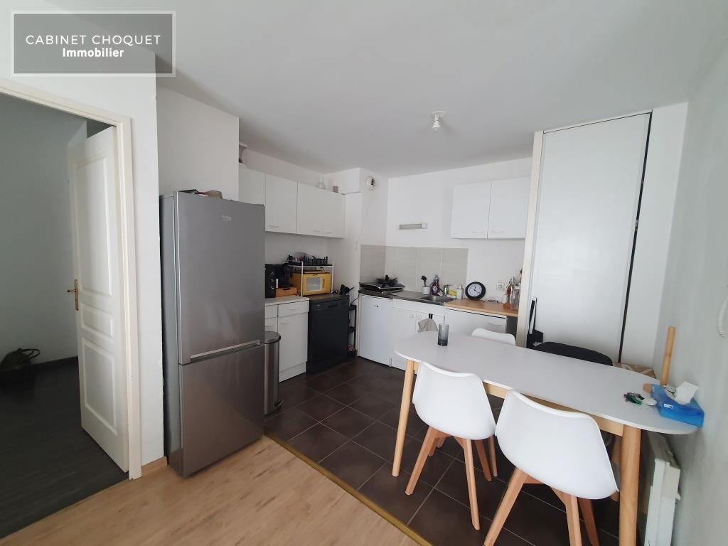 SAINT ANDRE - LIMITE LAMBERSART & LA MADELEINE - QUARTIER SAINTE HELENE - F2 AVEC PARKING & TERRASSE - Disponible à partir du 09 mai