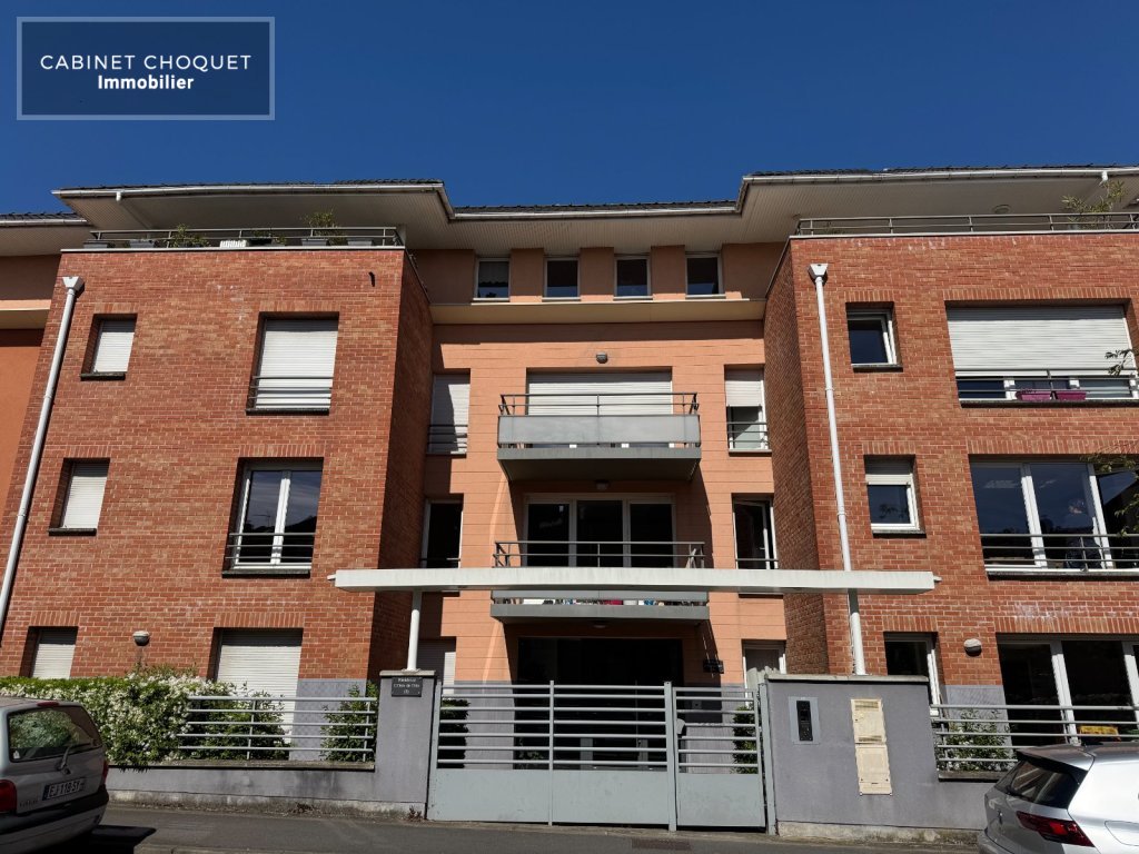 SAINT ANDRE - LIMITE LAMBERSART & LA MADELEINE - QUARTIER SAINTE HELENE - F2 AVEC PARKING & TERRASSE - Disponible à partir du 09 mai