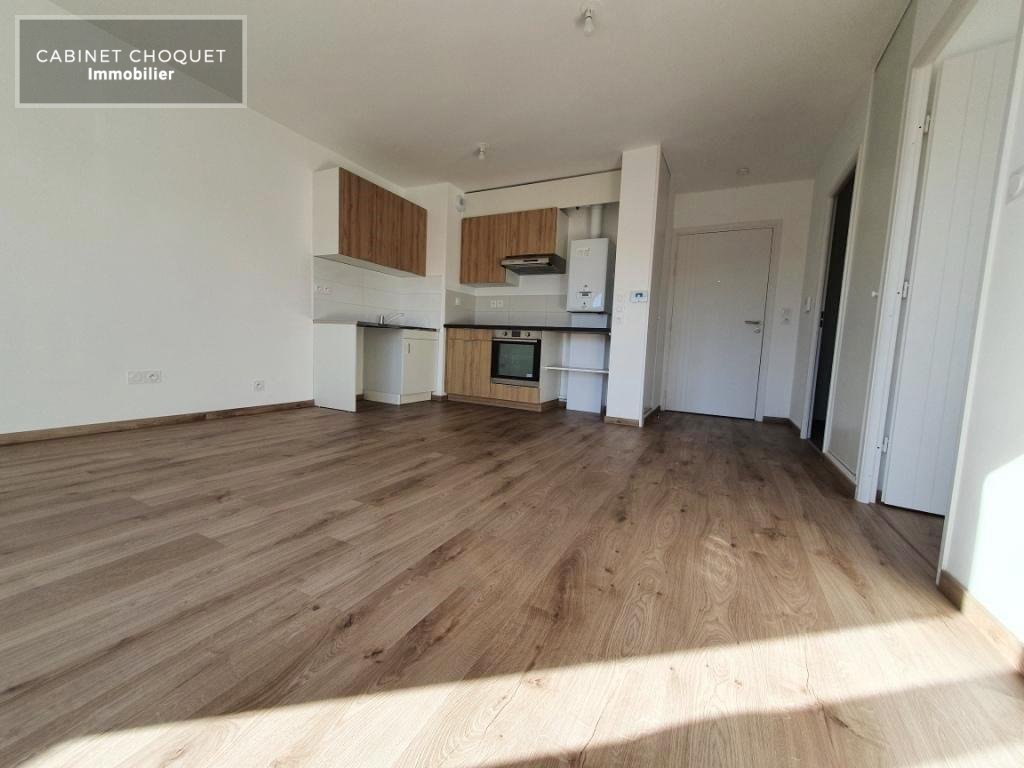 SAINT ANDRE - LIM. LAMBERSART & LA MADELEINE - PROX RUE DE LILLE - AUX PORTE DU VIEUX LILLE - F2 AVEC BALCON & PARKING - Disponible le 13 novembre