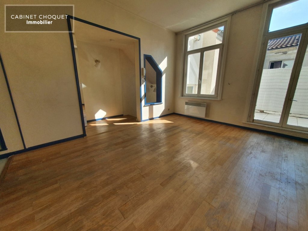 F2 A LOUER - VIEUX-LILLE - 45 m2 - 790 &euro; charges comprises par mois